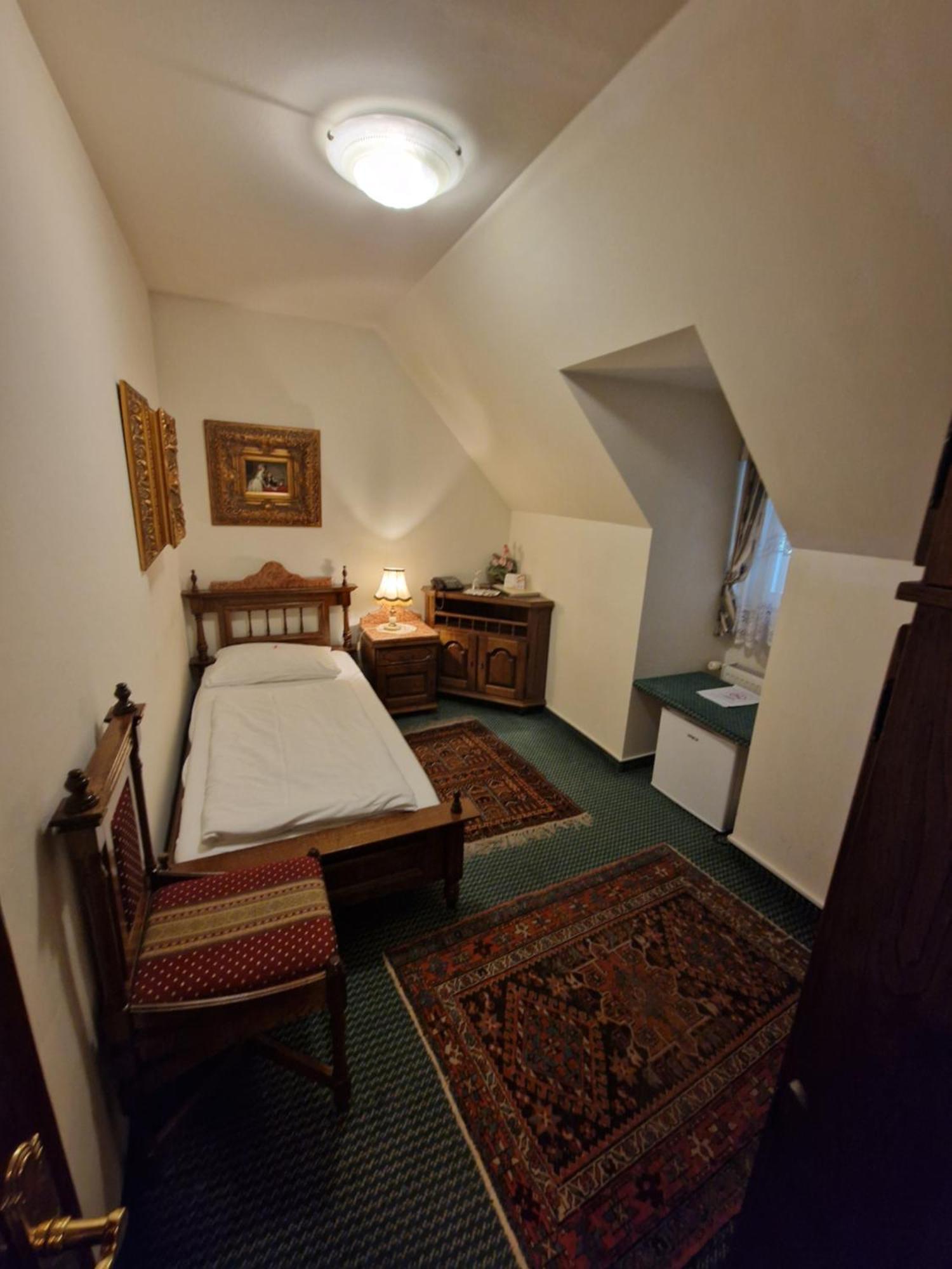 Hotel Razgorsek Velenje Exterior photo